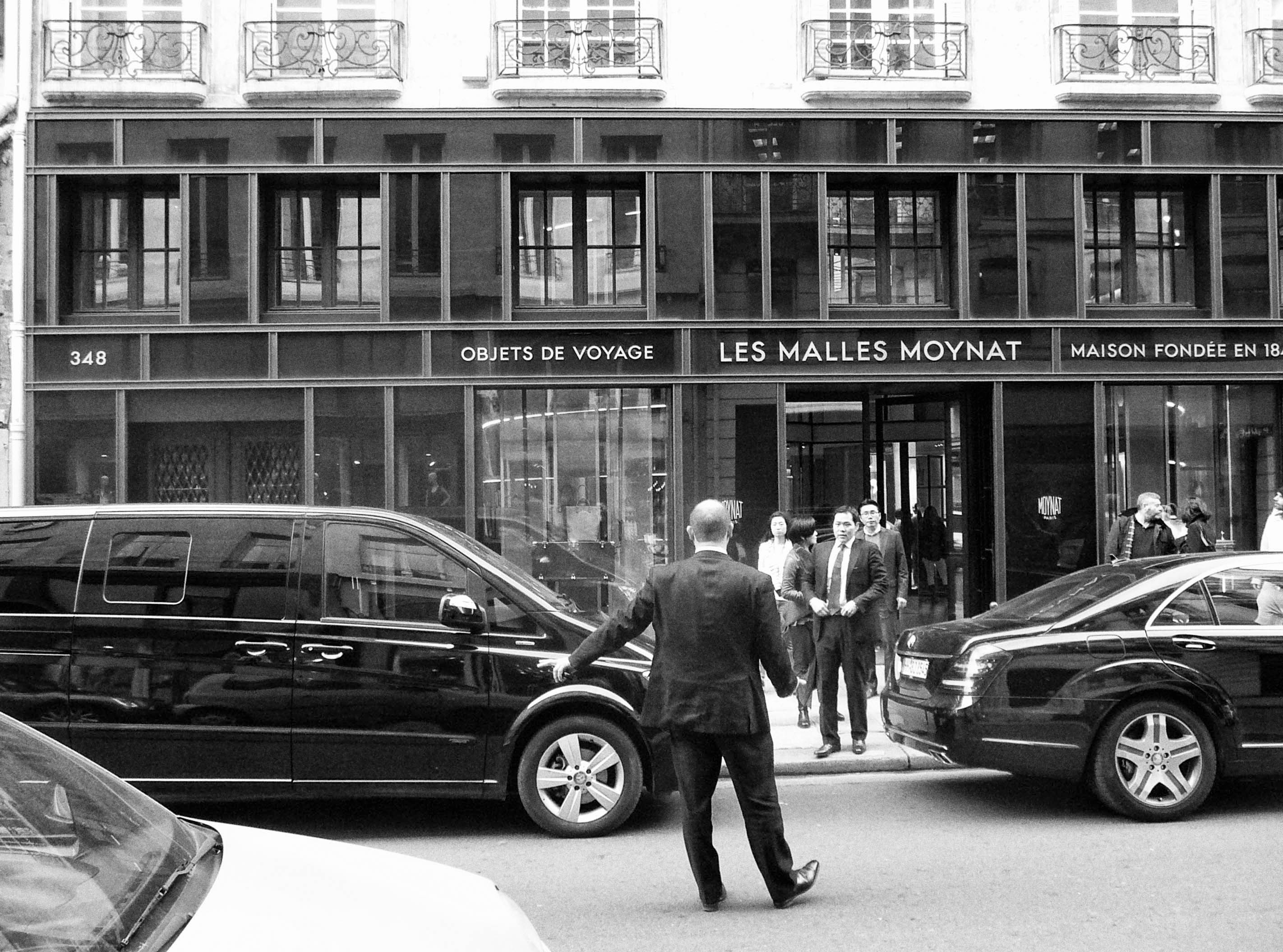 PHOTOGRAPHIER PARIS, LES TOURISTES CHINOIS, LE SHOPING