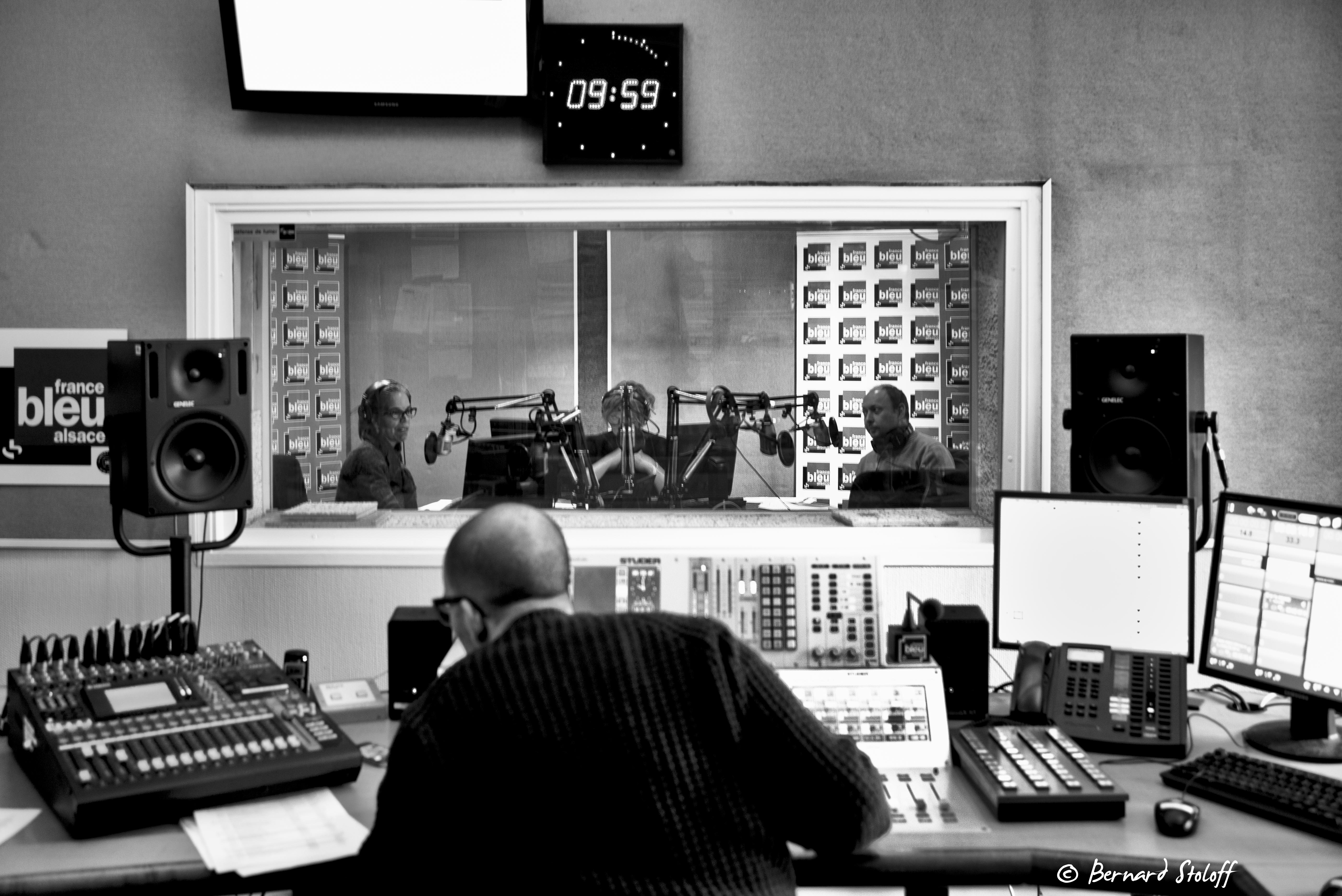 RADIO FRACE BLEU ALSACE-ON THE AIRE